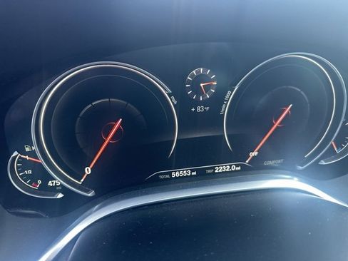 Used 2016 BMW 740i image 7