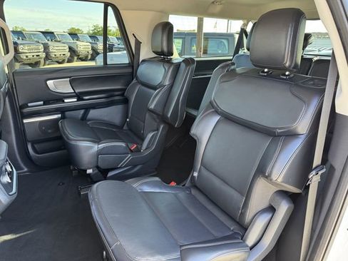 Certified 2025 Ford Expedition Max Platinum AWD/4WD image 16