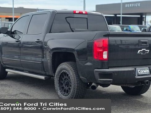 Used 2018 Chevrolet Silverado 1500 LTZ Z71 w/ Midnight Edition image 12