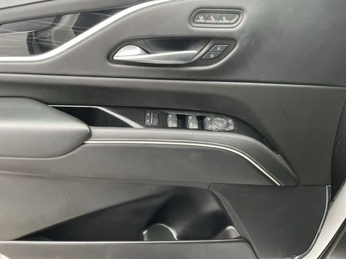 Certified 2023 Cadillac Escalade ESV V image 39