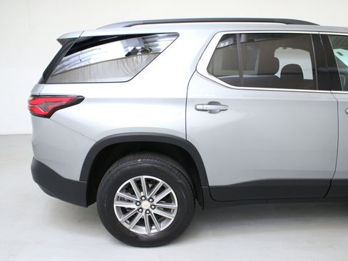 Used 2023 Chevrolet Traverse LT w/ LPO, Floor Liner Package AWD/4WD image 10