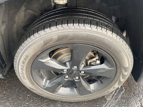 Used 2025 Jeep Grand Cherokee L Limited w/ Luxury Tech Group II AWD/4WD image 6