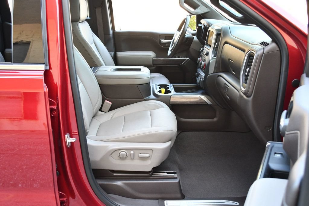 Used 2019 Chevrolet Silverado 1500 LTZ w/ LTZ Premium Package AWD/4WD image 46