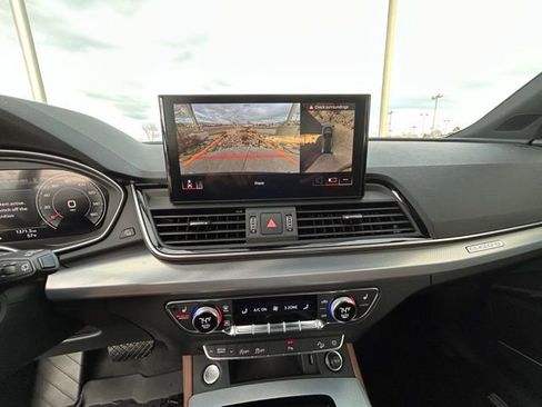 Used 2024 Audi Q5 2.0T Premium Plus w/ Premium Plus Package image 18