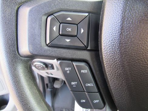 Used 2017 Ford F250 XLT w/ XLT Premium Package image 13