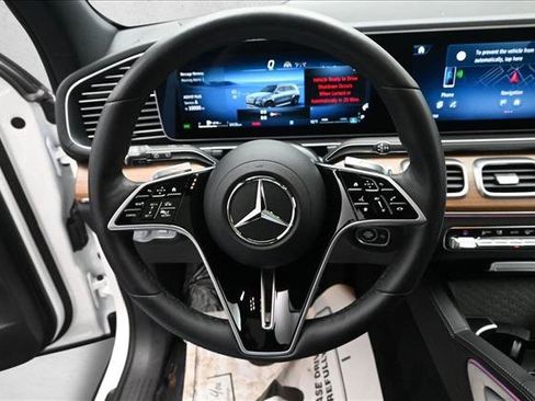 Used 2026 Mercedes-Benz GLS 450 4MATIC image 14