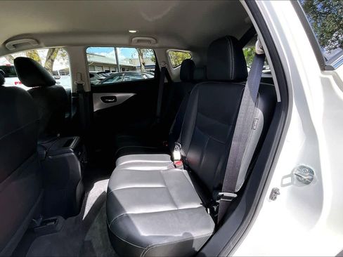 Used 2024 Nissan Murano SV w/ SV Midnight Edition Package image 21