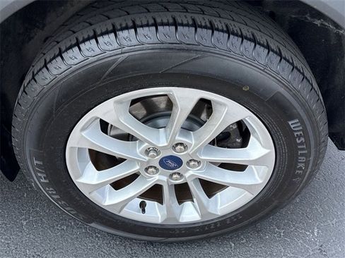 Used 2020 Ford Escape SE image 31