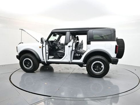 New 2025 Ford Bronco Badlands w/ Sasquatch Package image 37