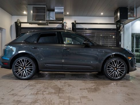 New 2026 Porsche Macan image 8