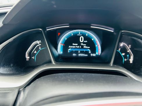 Used 2017 Honda Civic Touring image 21