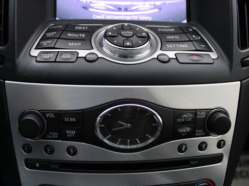 Used 2013 INFINITI G37 Journey w/ Premium Pkg image 24