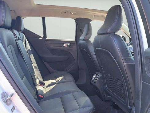 Used 2026 Volvo XC40 B5 Plus AWD/4WD image 10