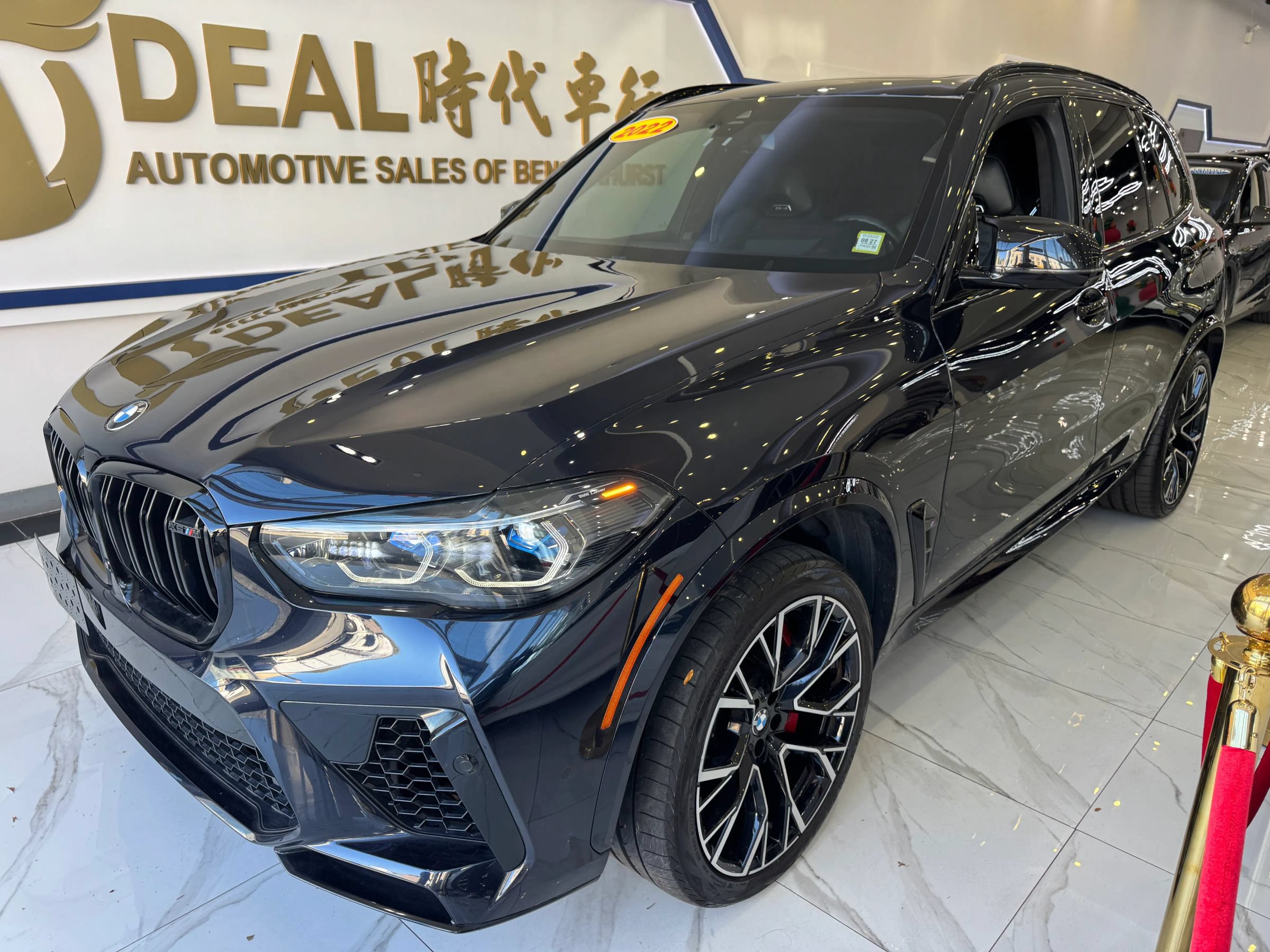 Used 2022 BMW X5 M w/ Competition Package 2 AWD/4WD image 4