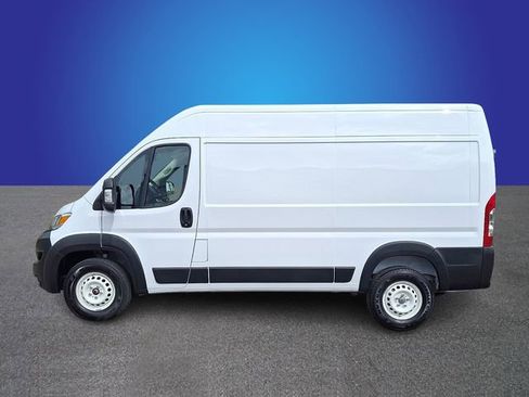 Used 2024 RAM ProMaster 2500 w/ Safety Group image 6