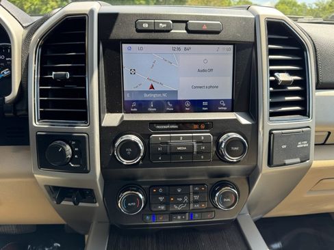 Used 2021 Ford F250 Lariat w/ Lariat Value Package image 31