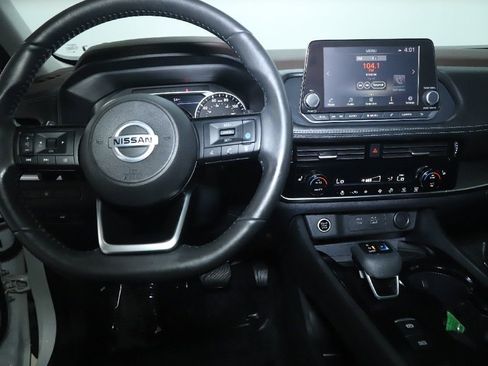 Used 2021 Nissan Rogue SV w/ Premium Package FWD image 30