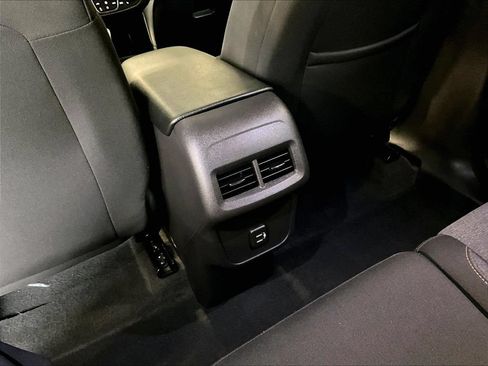 Used 2024 Chevrolet Equinox LT AWD/4WD image 29