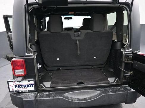 Used 2014 Jeep Wrangler Sport w/ Connectivity Group AWD/4WD image 21