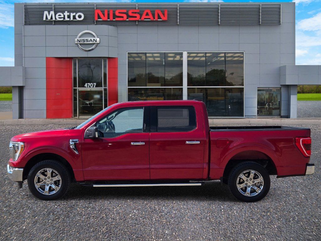 Used 2022 Ford F150 XLT w/ Equipment Group 302A High RWD image 2