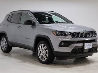 Used 2023 Jeep Compass Latitude w/ Sun and Sound Group AWD/4WD video 1