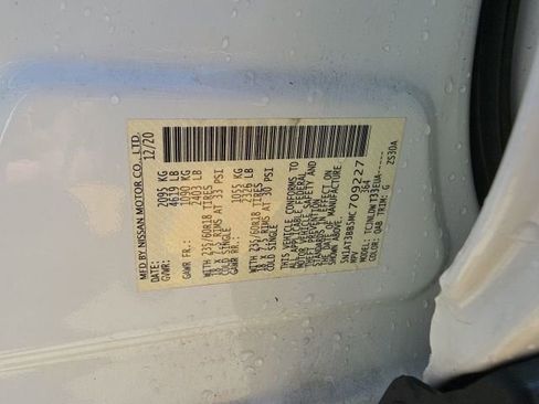 Used 2021 Nissan Rogue SV image 29