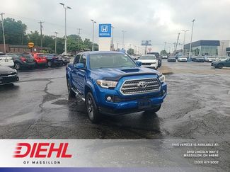 Used 2017 Toyota Tacoma TRD Sport AWD/4WD video 1