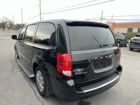 Used 2016 Dodge Grand Caravan SE w/ Quick Order Package 29E SE image 5