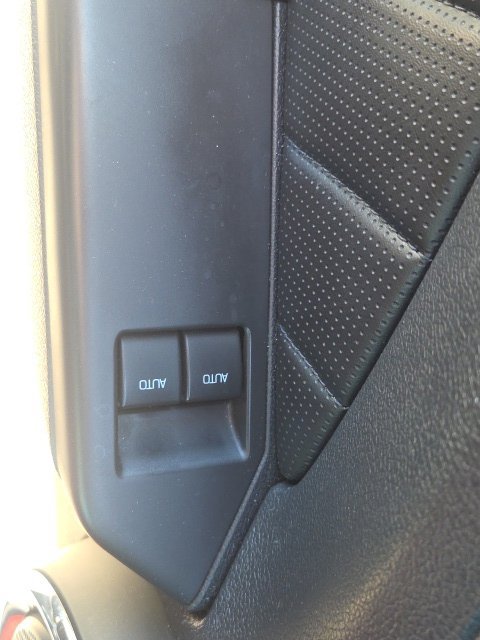 Used 2010 Ford Mustang Coupe RWD image 15