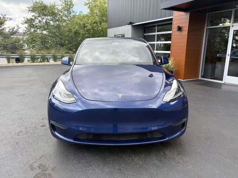 Used 2022 Tesla Model Y Performance AWD/4WD image 3