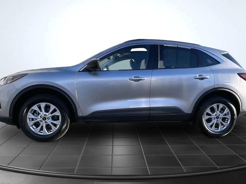 Used 2024 Ford Escape Active w/ Tech Pack #1 AWD/4WD image 3