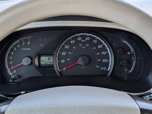 Used 2014 Toyota Sienna LE FWD image 21
