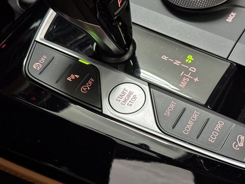 Certified 2023 BMW X4 xDrive30i w/ Premium Package image 34