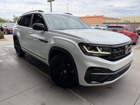 Used 2023 Volkswagen Atlas SEL R-Line AWD/4WD image 6