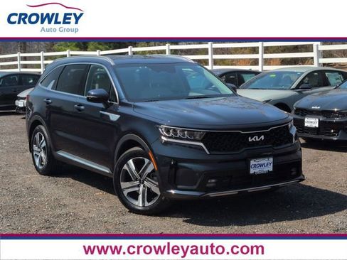 Certified 2023 Kia Sorento EX image 1