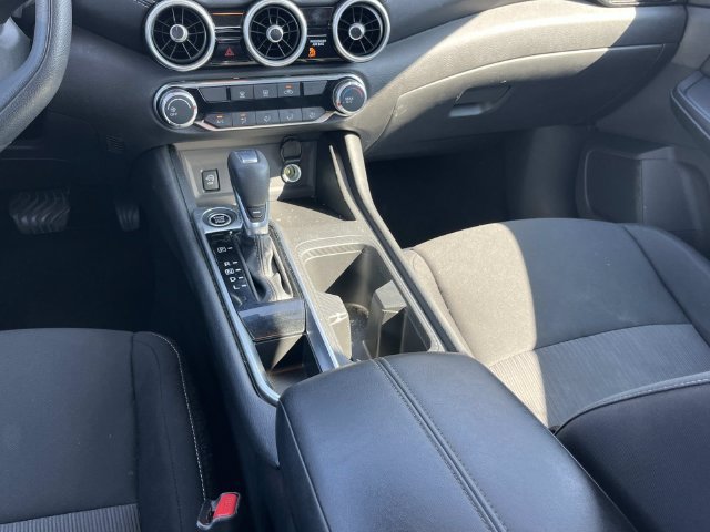 Used 2024 Nissan Sentra SV FWD image 15