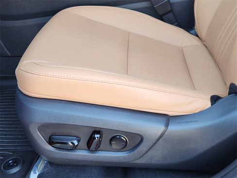 Used 2024 Lexus NX 250 FWD w/ Premium Package image 23