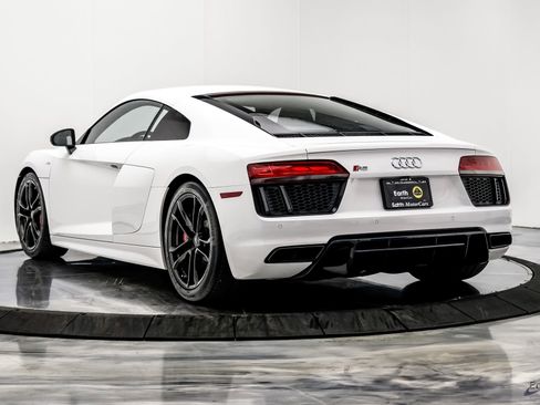 Used 2018 Audi R8 V10 image 13