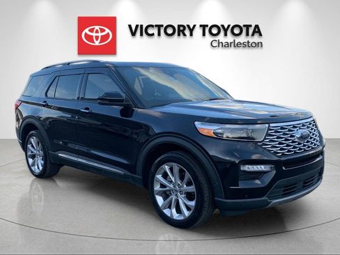 Used 2022 Ford Explorer Platinum w/ Equipment Group 601A AWD/4WD image 5