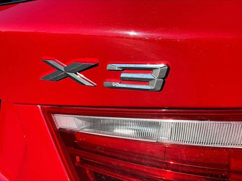 Used 2017 BMW X3 xDrive28i image 9