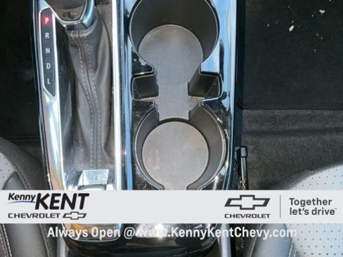 Certified 2025 Chevrolet Trax LT w/ LT Convenience Package image 23