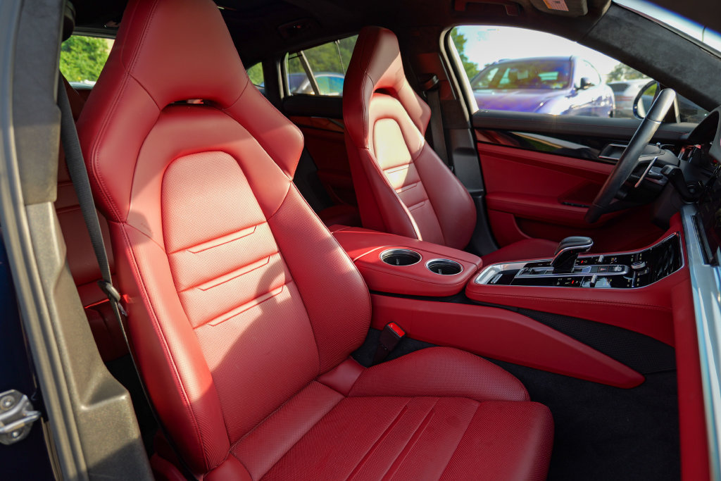 Used 2023 Porsche Panamera GTS AWD/4WD image 38