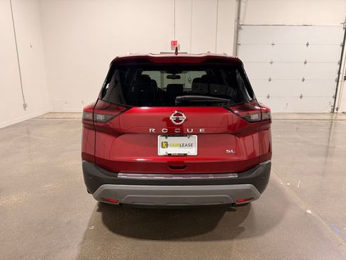 Used 2021 Nissan Rogue SL w/ Premium Package image 6