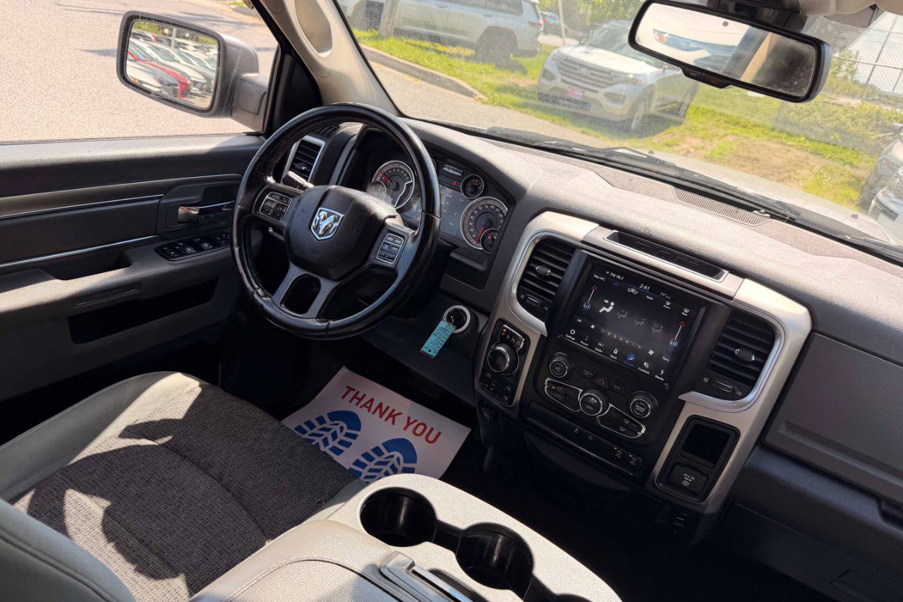Used 2019 RAM 1500 Big Horn AWD/4WD image 12