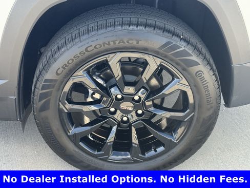 Used 2026 GMC Terrain Elevation w/ Elevation Premium Package FWD image 10