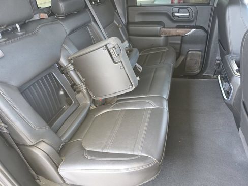 Used 2023 GMC Sierra 2500 Denali w/ Denali Black Diamond Edition AWD/4WD image 29