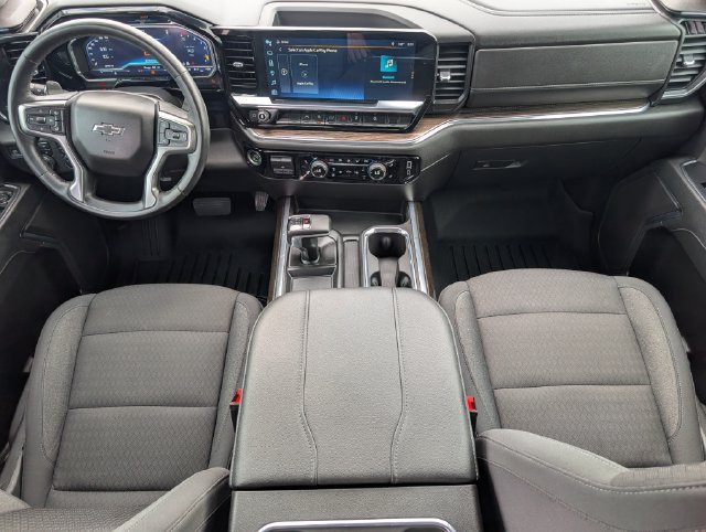 Used 2023 Chevrolet Silverado 1500 RST w/ Z71 Off-Road Package AWD/4WD image 7