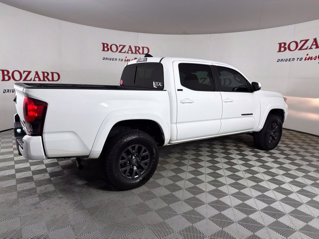 Used 2022 Toyota Tacoma SR5 AWD/4WD image 13