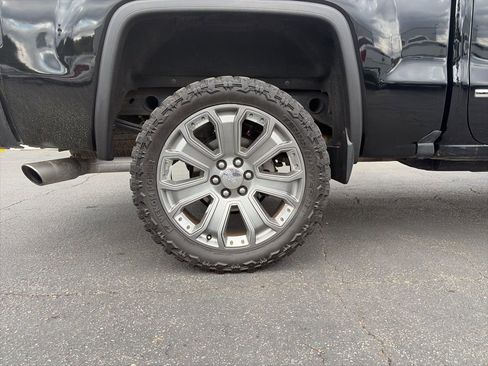 Used 2017 GMC Sierra 1500 Denali w/ Denali Ultimate Package image 9