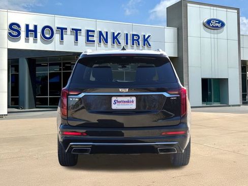 Used 2023 Cadillac XT6 Premium Luxury w/ Technology Package FWD image 7